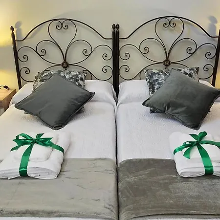 Castella Acogedora Casa Familias Con Piscina Y Jardín Cerca Del Mar *