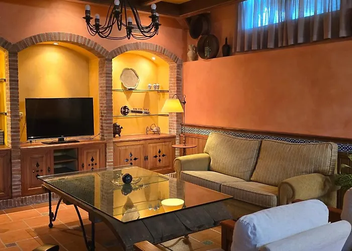 Privatunterkunft Castella Acogedora Casa Familias Con Piscina Y Jardin Cerca Del Mar