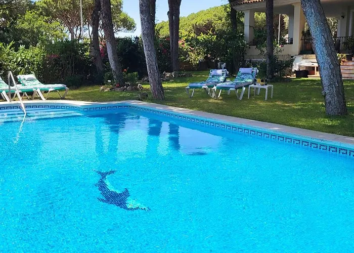 Castella Acogedora Casa Familias Con Piscina Y Jardin Cerca Del Mar Δωμάτια σε οικογενειακή κατοικία *